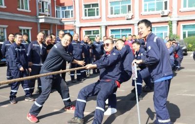 bv1946伟德官网举办2023“薪火相传 再创辉煌”职工拔河比赛